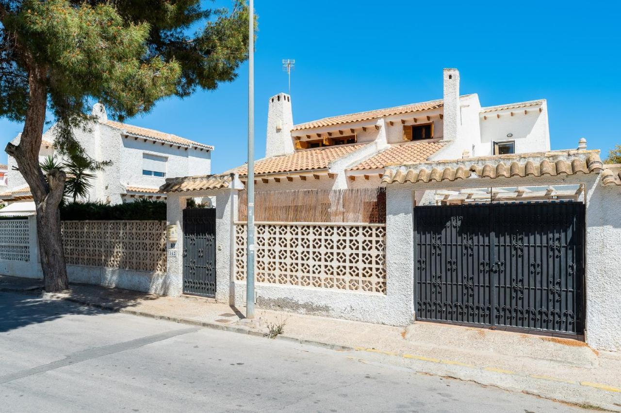 Mayor Zenia Apartment *